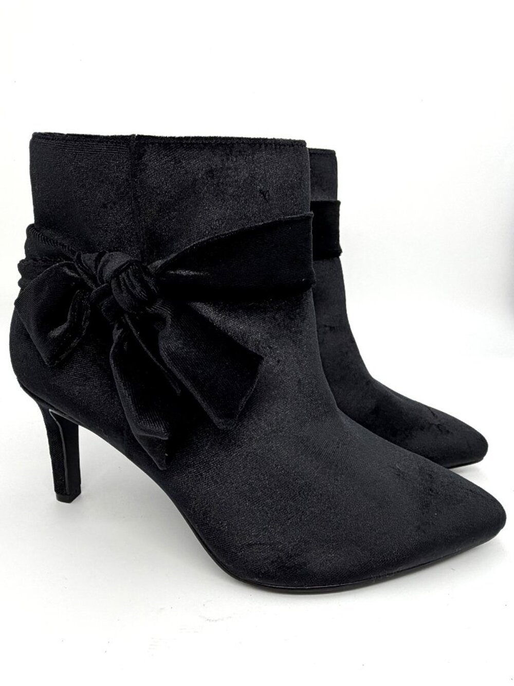 Torrid Black Velour Heeled Pointed Toe Boots - Size 8WW